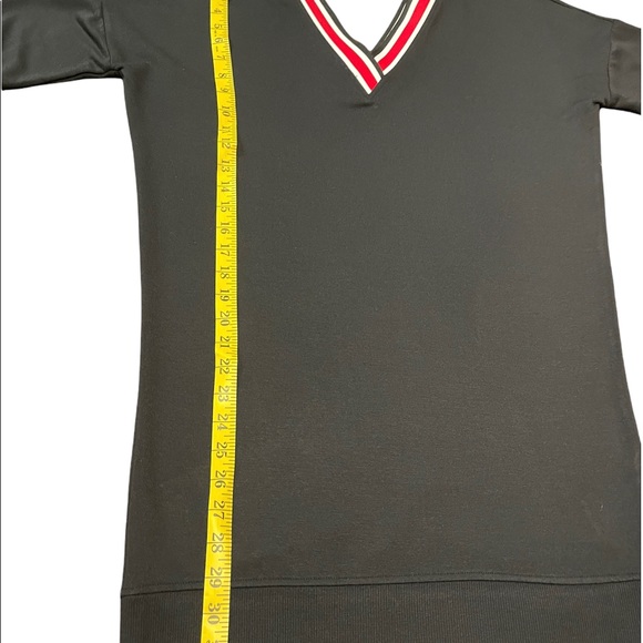 EXPRESS BODY CONTOUR V-NECK MINI DRESS - Picture 4 of 5